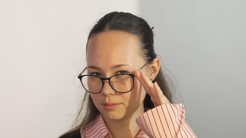 LillieTomson