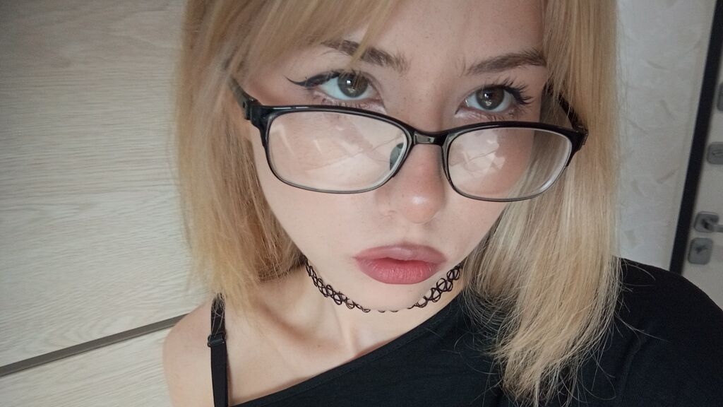 AimiBrown