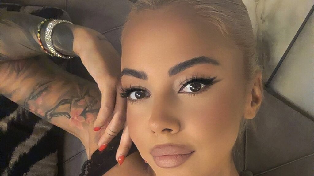 NaomiBlakee
